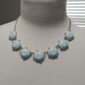 🏷️ Pastel Turquoise Statement Necklace